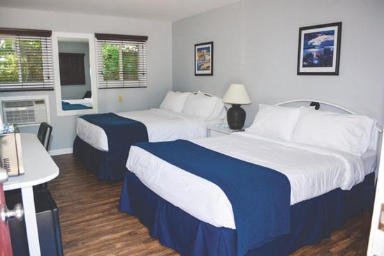 Shorewood Inn Jamesport Экстерьер фото